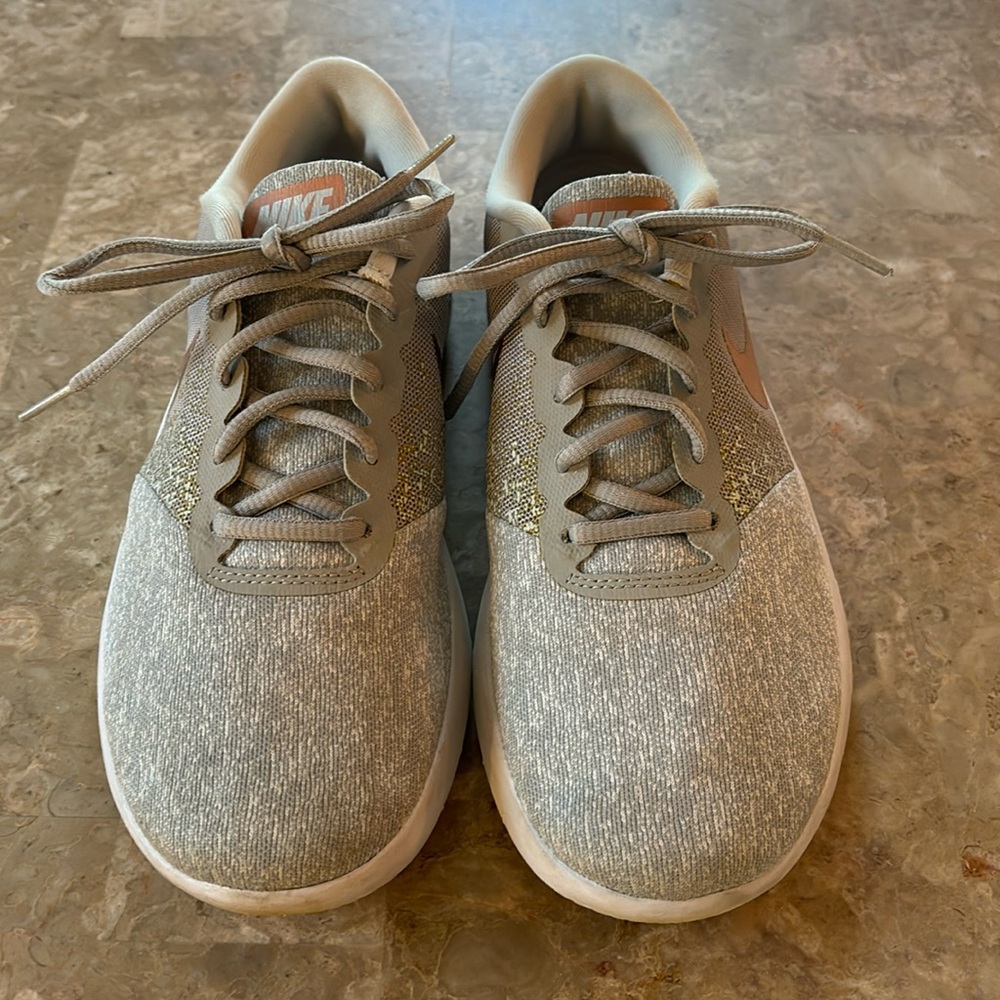 Nike Flex Contact Running Grey Rose Gold Size 9